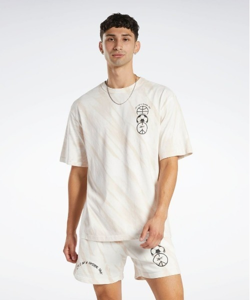 Reebok（リーボック）の「ブロックパーティー Tシャツ / CL BLOCK PARTY TEE（Tシャツ/カットソー・メンズ・アイボリー/オレンジ/ダークグレー・LARGE/MEDIUM/SMALL/X-LARGE/XX-LARGE/XXX-LARGE）」の2枚目の写真