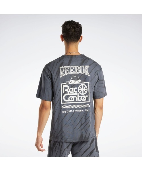 Reebok（リーボック）の「ブロックパーティー Tシャツ / CL BLOCK PARTY TEE（Tシャツ/カットソー・メンズ・アイボリー/オレンジ/ダークグレー・LARGE/MEDIUM/SMALL/X-LARGE/XX-LARGE/XXX-LARGE）」の9枚目の写真