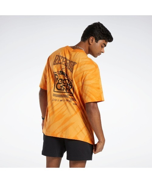 Reebok（リーボック）の「ブロックパーティー Tシャツ / CL BLOCK PARTY TEE（Tシャツ/カットソー・メンズ・アイボリー/オレンジ/ダークグレー・LARGE/MEDIUM/SMALL/X-LARGE/XX-LARGE/XXX-LARGE）」の12枚目の写真