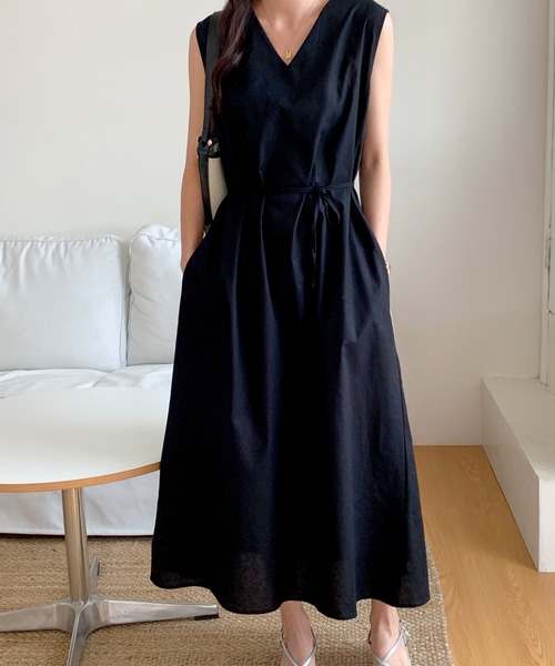 EPICKS（エピックス）の「Ｖネックリネンタッチロングワンピース（ワンピース・レディース・ベージュ/ネイビー/ブラック/アイボリー・FREE）」の5枚目の写真