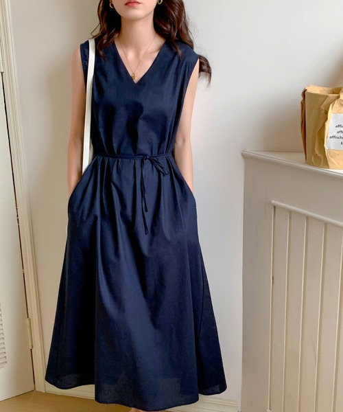 EPICKS（エピックス）の「Ｖネックリネンタッチロングワンピース（ワンピース・レディース・ベージュ/ネイビー/ブラック/アイボリー・FREE）」の8枚目の写真