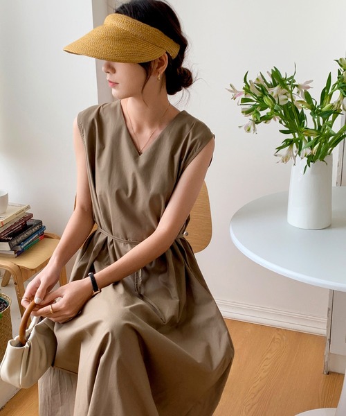 EPICKS（エピックス）の「Ｖネックリネンタッチロングワンピース（ワンピース・レディース・ベージュ/ネイビー/ブラック/アイボリー・FREE）」の9枚目の写真