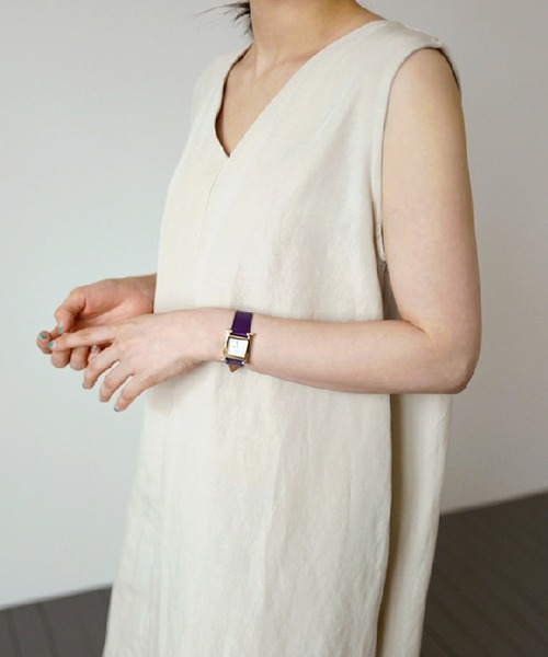 EPICKS（エピックス）の「Ｖネックリネンタッチロングワンピース（ワンピース・レディース・ベージュ/ネイビー/ブラック/アイボリー・FREE）」の13枚目の写真