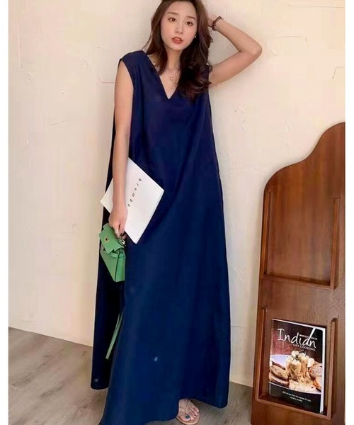 EPICKS（エピックス）の「Ｖネックリネンタッチロングワンピース（ワンピース・レディース・ベージュ/ネイビー/ブラック/アイボリー・FREE）」の15枚目の写真