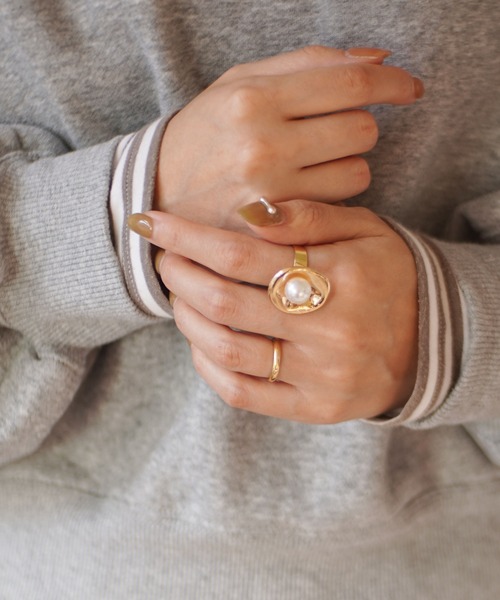 dictionary（ディクショナリー）の「カラー ストーン リング 【 DICTIONARY / ディクショナリー 】（リング・レディース・ホワイト/ブラック/ダークブラウン/ブラウン/レッド/シルバー/オレンジ/アイボリー/エメラルド/ブラウン系/ゴールド/ナチュラル・FREE/15号）」の12枚目の写真