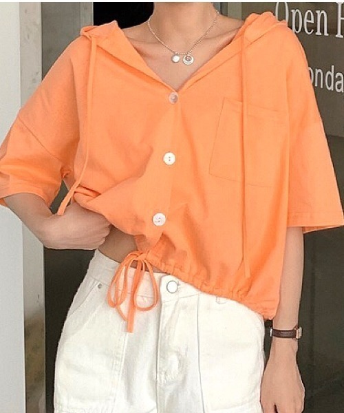 SHEENA(シーナ)の「裾ドロスト半袖パーカー(Tシャツ/カットソー・レディース・ライトパープル/オレンジ/ホワイト/グレー・M)」の4枚目の写真