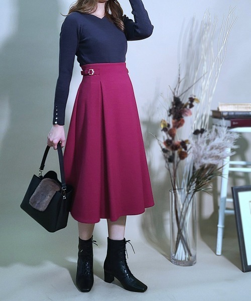 12Twelve Agenda（トゥエルブ　アジェンダ）の「【ロングセラー】ハートネック袖口アソートパールリブニットプルオーバー（ニット/セーター・レディース・ブラック/オフホワイト/ブルー/チャコールグレー/ピンク/ベージュ/オレンジ/ラベンダー・M）」の11枚目の写真