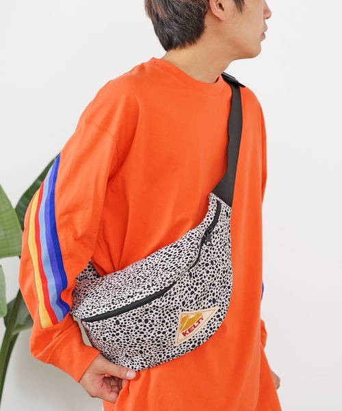 KELTY(ケルティ)の「KELTY/ケルティ DP MINI FANNY ボディバッグ 2026年春夏(ボディバッグ/ウエストポーチ・メンズ・ブラック系/ベージュ系/ホワイト/グレー系/ブルー・FREE)」の7枚目の写真