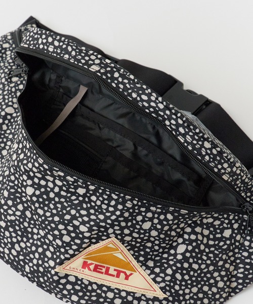 KELTY(ケルティ)の「KELTY/ケルティ DP MINI FANNY ボディバッグ 2026年春夏(ボディバッグ/ウエストポーチ・メンズ・ブラック系/ベージュ系/ホワイト/グレー系/ブルー・FREE)」の14枚目の写真