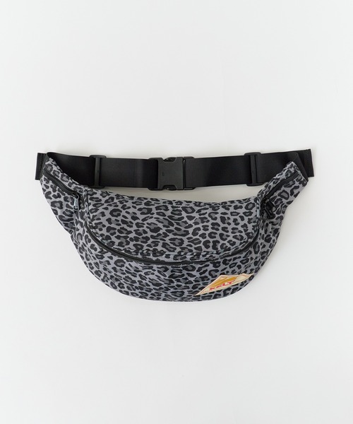 KELTY(ケルティ)の「KELTY/ケルティ DP MINI FANNY ボディバッグ 2026年春夏(ボディバッグ/ウエストポーチ・メンズ・ブラック系/ベージュ系/ホワイト/グレー系/ブルー・FREE)」の21枚目の写真