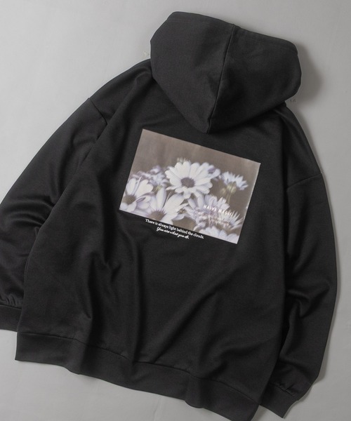 Naive magic（ナイーブマジック）の「【1】シルクタッチダンボールニット バックフォトプリント HOODIE（パーカー・メンズ・ブラック/ブルー/グレイッシュベージュ/ホワイト・LARGE/MEDIUM）」の3枚目の写真