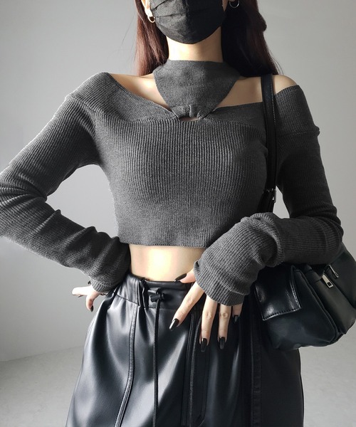 me+em select(ミームセレクト)の「【 5color 】カットアウトオフショルショートリブニット ※※(ニット/セーター・レディース・ホワイト/ブラック/ブラウン/チャコール/グレー・FREE)」の4枚目の写真