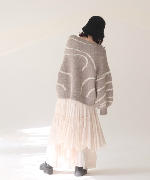 mellowneon（メロウネオン）の「ニュアンスラインウールニット（ニット/セーター・レディース・ベージュ・FREE）」の7枚目の写真