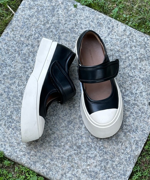 by muni:r（バイ ムニール）の「バイカラーラウンドサンダル（サンダル・レディース・ブラック/ブラウン・24.5cm/24.0cm/23.5cm/23.0cm）」の16枚目の写真