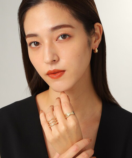 COCOSHNIK(ココシュニック)の「K10クロスライン リング(リング・レディース・イエローゴールド・14号/12号)」の7枚目の写真