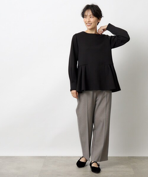 OPAQUE.CLIP(オペークドットクリップ)の「◆ペプラムデザイントップス【洗濯機洗い可】(Tシャツ/カットソー・レディース・ダークグレー/ブラック/ナチュラル・40/38/42)」の4枚目の写真