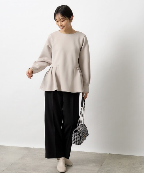 OPAQUE.CLIP(オペークドットクリップ)の「◆ペプラムデザイントップス【洗濯機洗い可】(Tシャツ/カットソー・レディース・ダークグレー/ブラック/ナチュラル・40/38/42)」の8枚目の写真