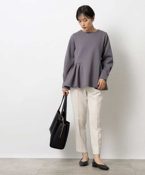 OPAQUE.CLIP(オペークドットクリップ)の「◆ペプラムデザイントップス【洗濯機洗い可】(Tシャツ/カットソー・レディース・ダークグレー/ブラック/ナチュラル・40/38/42)」の11枚目の写真