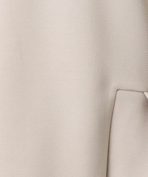 OPAQUE.CLIP(オペークドットクリップ)の「◆ペプラムデザイントップス【洗濯機洗い可】(Tシャツ/カットソー・レディース・ダークグレー/ブラック/ナチュラル・40/38/42)」の14枚目の写真