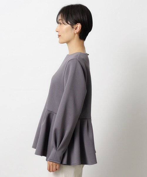 OPAQUE.CLIP(オペークドットクリップ)の「◆ペプラムデザイントップス【洗濯機洗い可】(Tシャツ/カットソー・レディース・ダークグレー/ブラック/ナチュラル・40/38/42)」の21枚目の写真
