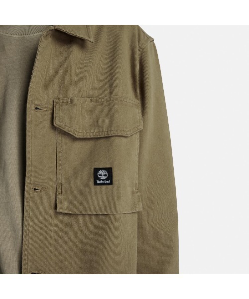 Timberland(ティンバーランド)の「メンズ ウォッシュド ヘビー ツイル オーバーシャツ(シャツ/ブラウス・メンズ・ダークブルー/カーキ・SMALL/MEDIUM/LARGE/X-LARGE/XX-LARGE)」の4枚目の写真