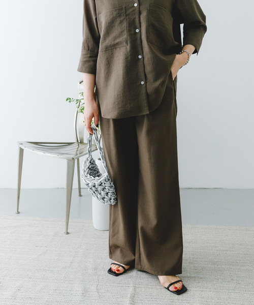 ITEMS URBANRESEARCH（アイテムズ アーバンリサーチ）の「『速乾/UVカット』『Sサイズあり』『セットアップ対応』イージーケアワイドパンツ（その他パンツ・レディース・ブラック系その他/チャコールグレー/モカ・SMALL/FREE）」の7枚目の写真