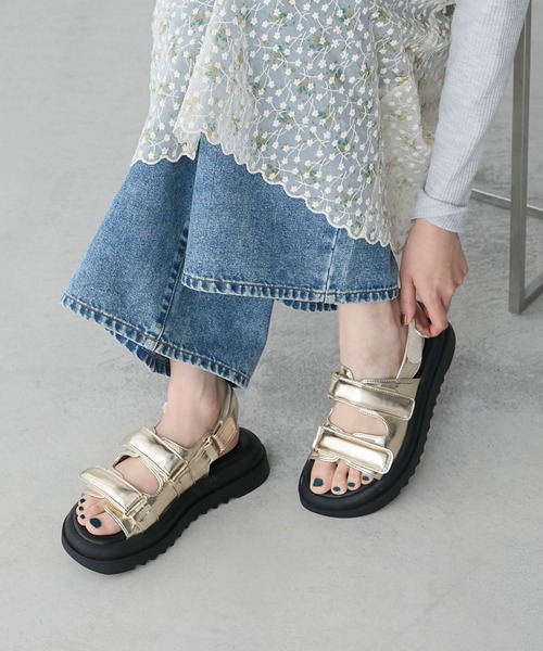 forksy.(フォルクシー)の「【forksy.】パフィーベルトサンダル(サンダル・レディース・ゴールド/シルバー/ブラック・S/M/L/LL)」の20枚目の写真