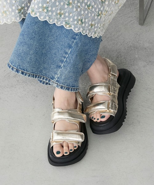 forksy.(フォルクシー)の「【forksy.】パフィーベルトサンダル(サンダル・レディース・ゴールド/シルバー/ブラック・S/M/L/LL)」の19枚目の写真