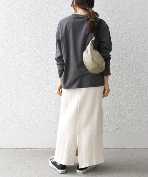 monmimi（モンミミ）の「【SHIPS any別注】MONMIMI: ロゴ プリント ロンTEE 24SS（Tシャツ/カットソー・レディース・チャコールグレー/ライトブルー/ホワイト/ピンク・ONE SIZE）」の10枚目の写真