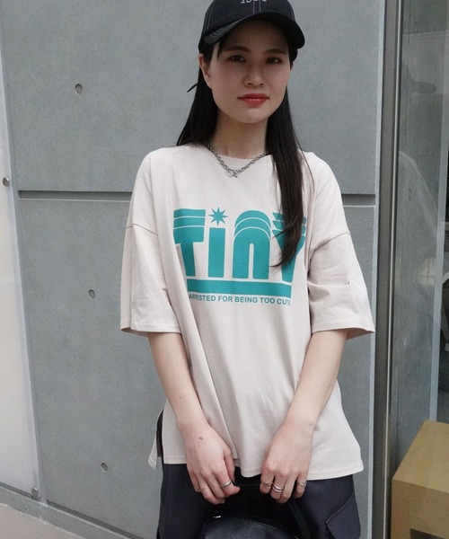 CORNERS（コーナーズ）の「TinyプリントTシャツ（Tシャツ/カットソー・レディース・オフホワイト/ピンク/ブルー/スミクロ/グレイッシュベージュ・FREE）」の12枚目の写真