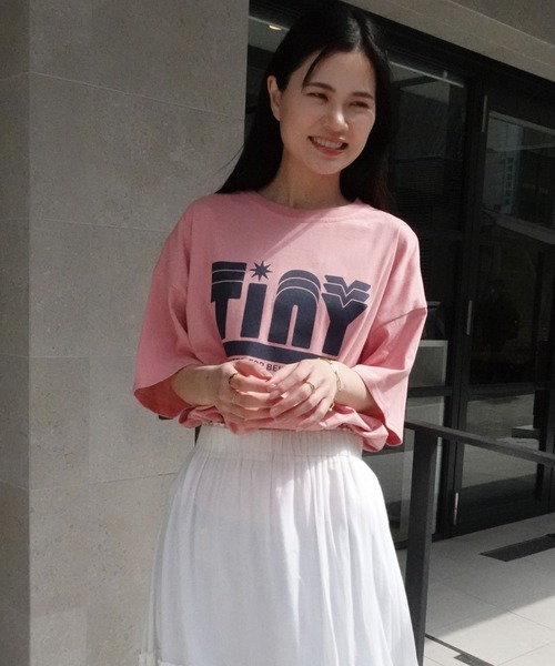 CORNERS（コーナーズ）の「TinyプリントTシャツ（Tシャツ/カットソー・レディース・オフホワイト/ピンク/ブルー/スミクロ/グレイッシュベージュ・FREE）」の19枚目の写真