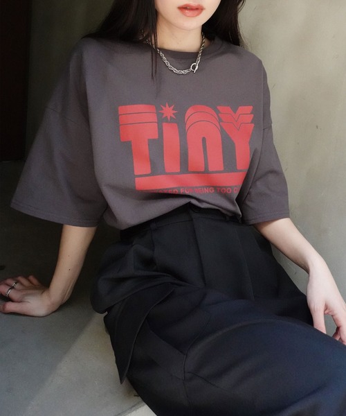 CORNERS(コーナーズ)の「TinyプリントTシャツ(Tシャツ/カットソー・レディース・オフホワイト/ピンク/ブルー/スミクロ/グレイッシュベージュ・FREE)」の20枚目の写真