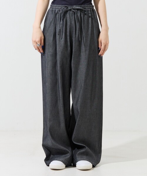 FREAK'S STORE(フリークスストア)の「限定展開 レーヨン デニム イージーパンツ(デニムパンツ・レディース・ネイビー/ブラック/ブルー・SMALL/MEDIUM)」の6枚目の写真