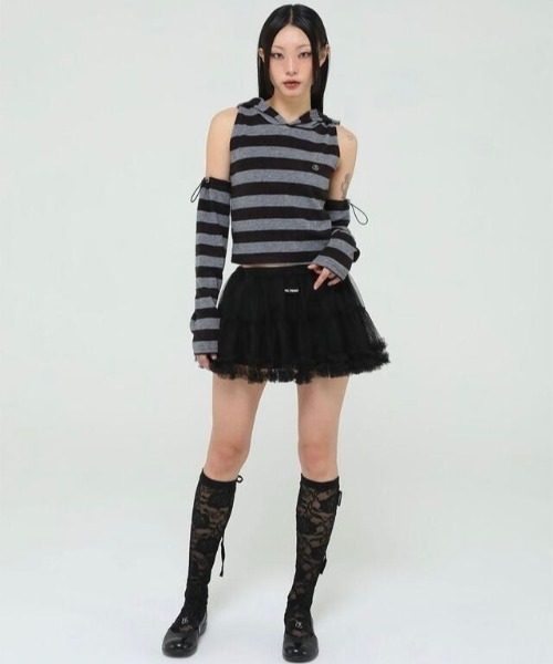 UGLY SHADOW(アグリーシャドウ)の「【Uglyshadow】ROSE LACE LONG SOCKS / 【アグリーシャドウ】ローズレースロングソックス(ソックス/靴下・レディース・グレー/ベージュ/ブラック・ONE SIZE)」の7枚目の写真