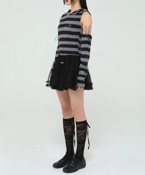 UGLY SHADOW(アグリーシャドウ)の「【Uglyshadow】ROSE LACE LONG SOCKS / 【アグリーシャドウ】ローズレースロングソックス(ソックス/靴下・レディース・グレー/ベージュ/ブラック・ONE SIZE)」の9枚目の写真