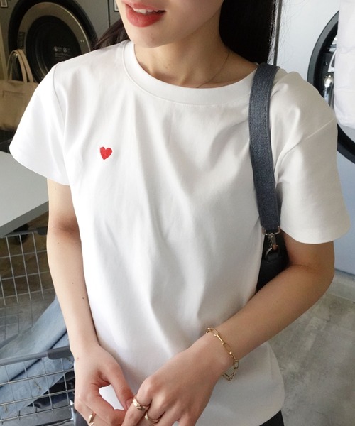 familiar ハート刺繍 Tシャツ 90サイズ familiar ファミリア ハート刺繍 Tシャツ 90サイズ XB