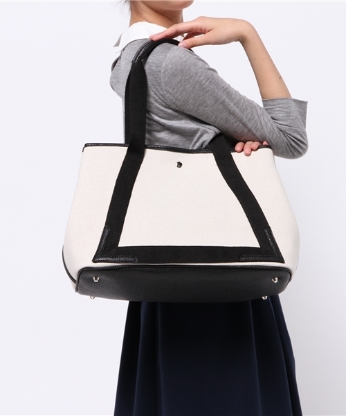 RODE SKO（ロデスコ）の「LIANA キャンバスコンビトート（トートバッグ・レディース・キャメル/ブラック/ホワイト・FREE）」の17枚目の写真