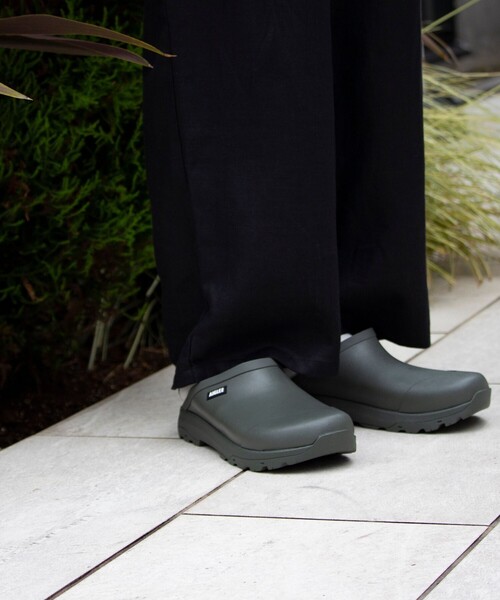 AIGLE(エーグル)の「【限定展開】【AIGLE/エーグル】CORLAY コーレイ クロッグ(サンダル・メンズ・オリーブ/ブラック・40/41/42/43/44)」の1枚目の写真