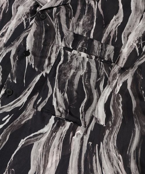WhoWhat（フーワット）の「BRUSH PRINT O/C SHIRT  <SHORT SLEEVE>（シャツ/ブラウス・メンズ・ブラック/ホワイト・M）」の4枚目の写真