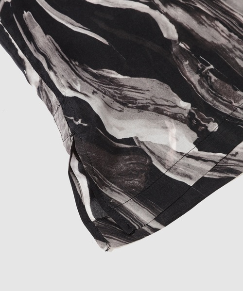 WhoWhat（フーワット）の「BRUSH PRINT O/C SHIRT  <SHORT SLEEVE>（シャツ/ブラウス・メンズ・ブラック/ホワイト・M）」の6枚目の写真