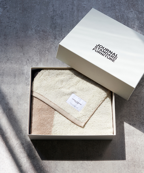journal standard Furniture (ジャーナルスタンダードファニチャー)の「BOURGES TOWEL GIFT B ブールジュ タオルギフトボックス(タオル・レディース・ベージュ・FREE)」の1枚目の写真