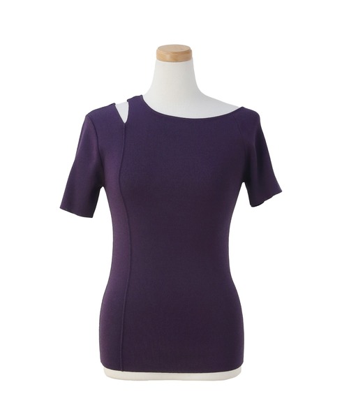 MIELI INVARIANT（ミエリインヴァリアント）の「Cut Open Off Shoulder Knit Tops（ニット/セーター・レディース・ライトベージュ/ブラック/パープル・FREE）」の11枚目の写真