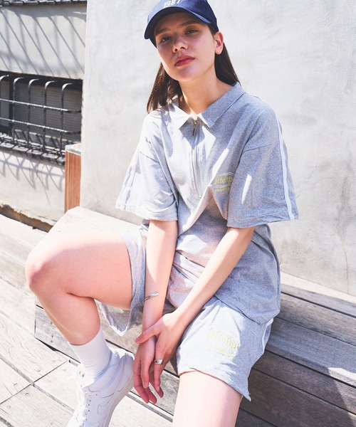 Teem Store(チームストア)の「【セットアップ】カラーハーフZIP ショーツセット(ジャージ・レディース・ライトグレー/ブラック・F)」の4枚目の写真