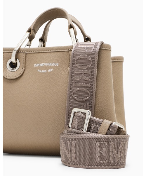 EMPORIO ARMANI（エンポリオアルマーニ）の「【エンポリオ アルマーニ】MyEA ミニバッグ ディアプリント（ハンドバッグ・レディース・ダークパープル/ボルドー/グレイッシュブルー/ベビーピンク/ベージュ・FREE）」の9枚目の写真