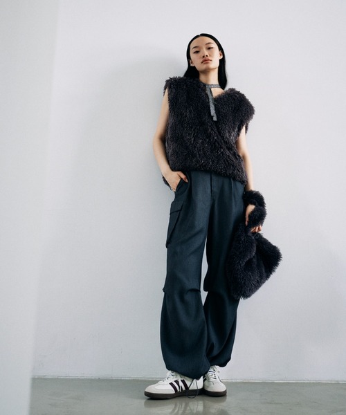 emmi（エミ）の「コンパクトファーバッグ（ショルダーバッグ・レディース・オフホワイト/チャコールグレー/イエロー・FREE）」の15枚目の写真