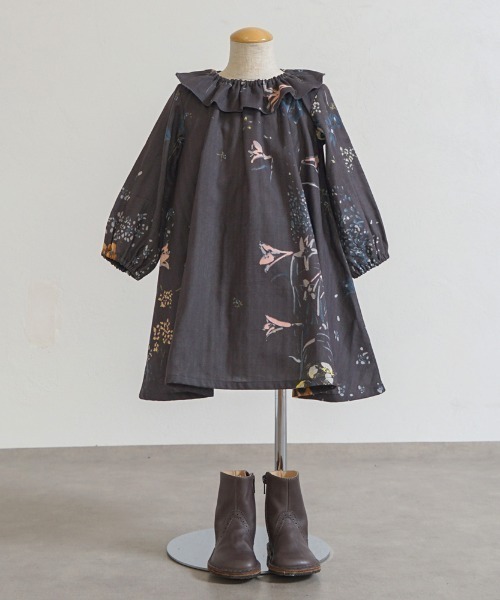 NAOMI ITO（ナオミイトウ）の「【NAOMI ITO（ナオミイトウ）】フリル襟ワンピース 80cm・90cm・100cm（ワンピース・キッズ・グレー/チャコールグレー・80ｃｍ/100cm/90cm）」の13枚目の写真