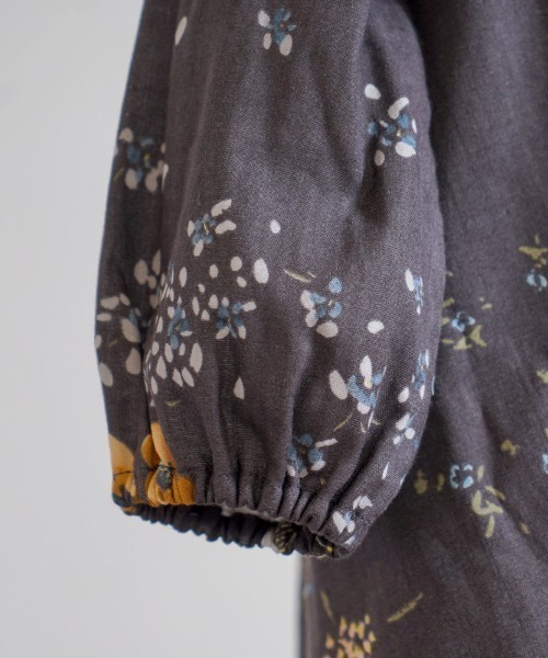 NAOMI ITO（ナオミイトウ）の「【NAOMI ITO（ナオミイトウ）】フリル襟ワンピース 80cm・90cm・100cm（ワンピース・キッズ・グレー/チャコールグレー・80ｃｍ/100cm/90cm）」の16枚目の写真