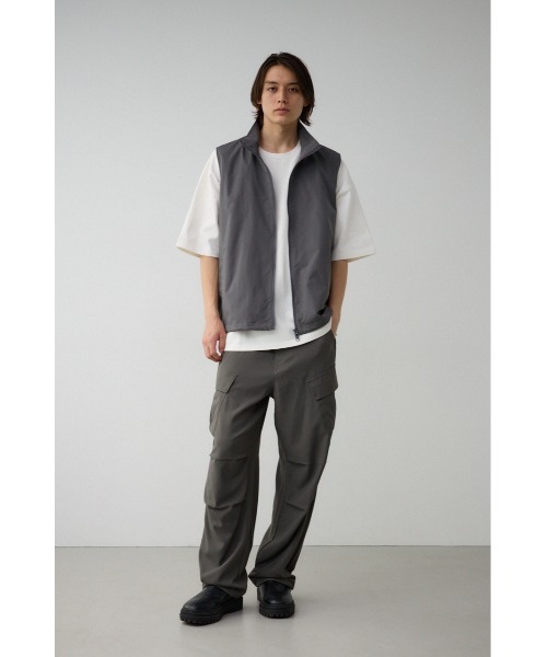 AZUL by moussy（アズールバイマウジー）の「サイドスリットスタンドカラ―ベスト（ベスト・メンズ・ブラック/ブラック系その他/グレー・FREE）」の13枚目の写真