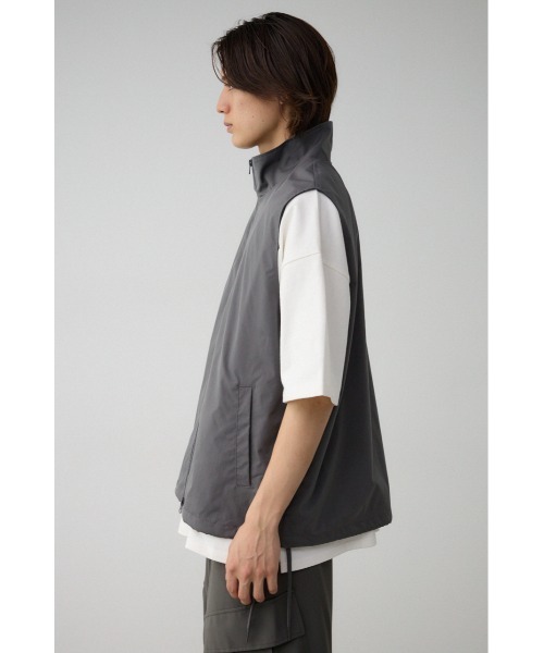 AZUL by moussy（アズールバイマウジー）の「サイドスリットスタンドカラ―ベスト（ベスト・メンズ・ブラック/ブラック系その他/グレー・FREE）」の11枚目の写真