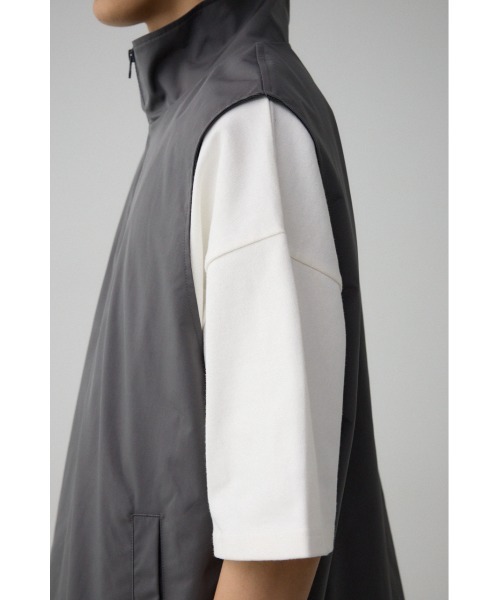 AZUL by moussy（アズールバイマウジー）の「サイドスリットスタンドカラ―ベスト（ベスト・メンズ・ブラック/ブラック系その他/グレー・FREE）」の8枚目の写真